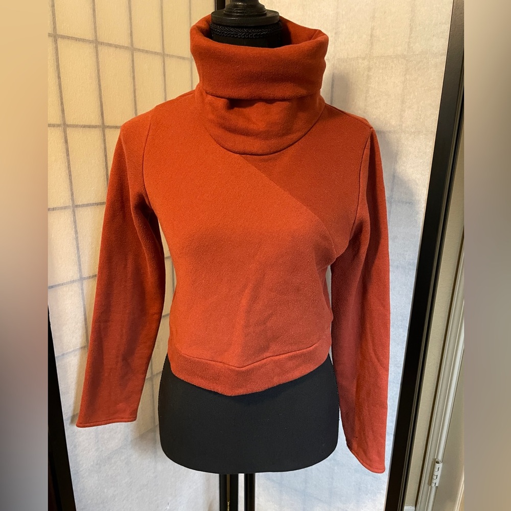 Alo Yoga Cropped Sweatshirt-size S